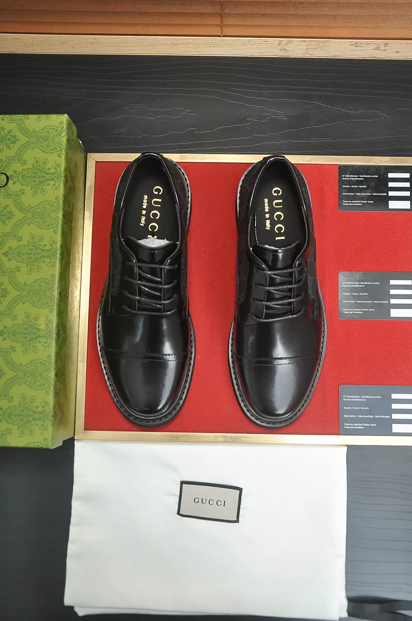 Men's shoes💰540💶Italy's top luxury men's shoe giant (GUCCI) (Gucci) (full cowhide lining) new arrival🍃Original European style🔰 Pleasant to the eye😍In order to make the shoes more durable and non-deformable🌀The production continues to follow traditional methods but there is still no lack of innovation💪Choose original sheepskin for the leather♻️ Smooth and natural And extra bright ⭐Made of imported cowhide, the first choice of rich people 38-45 (45 customized)